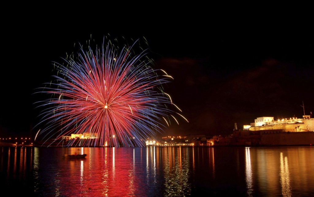 Occhi Al Cielo, Ad Aprile Torna Il Malta International Fireworks ...